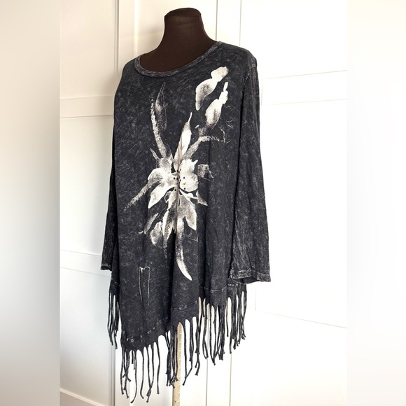 Jess & Jane Mineral Wash Fringed Hem Lagenlook top tunic - Picture 5 of 8